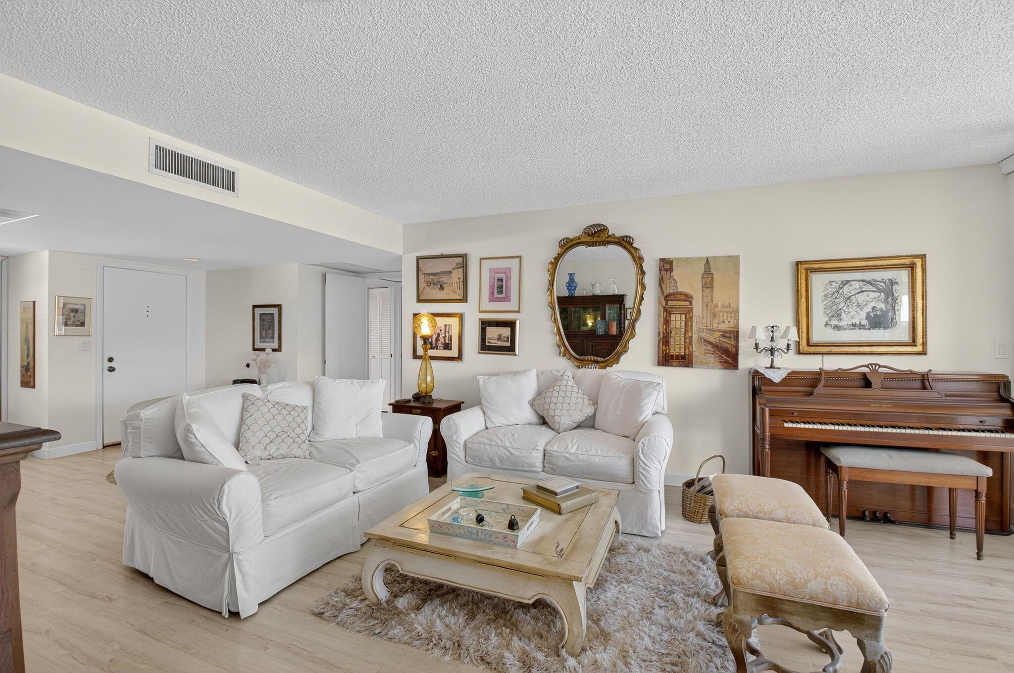 1 Harbourside Drive 4205