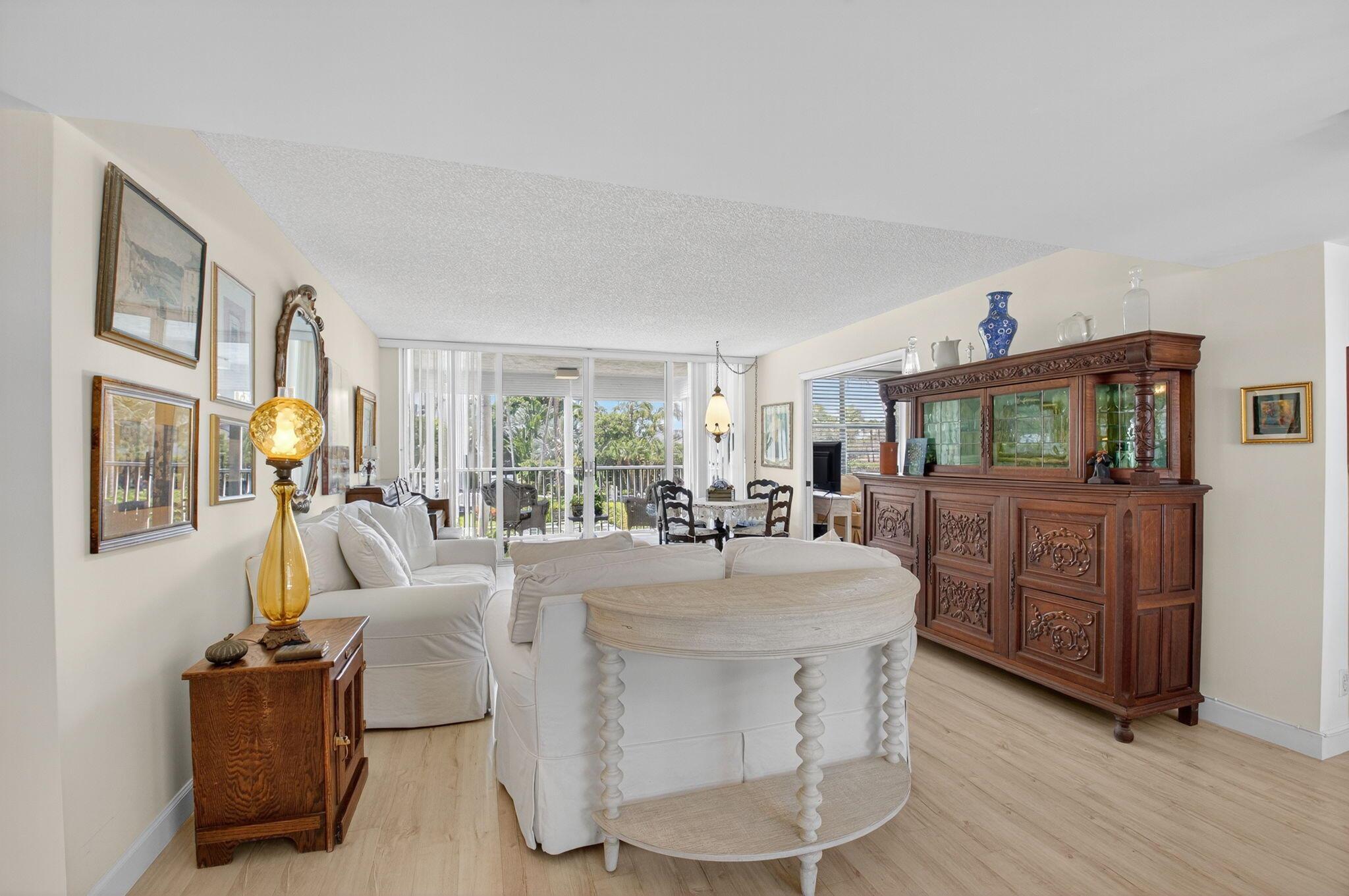 1 Harbourside Drive 4205