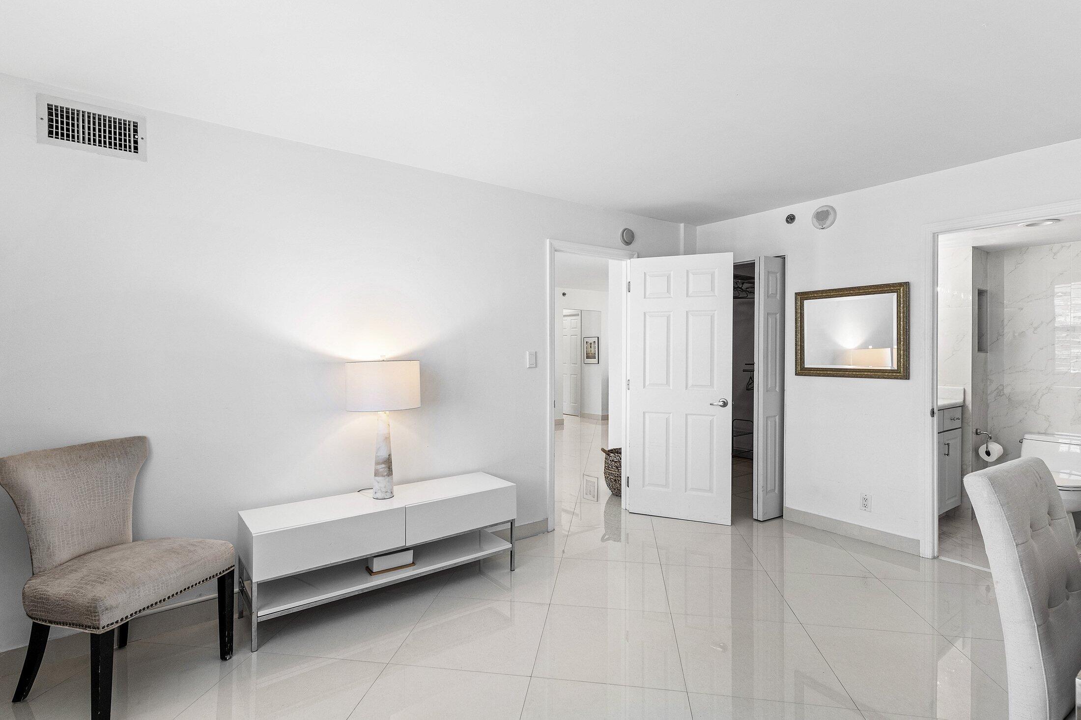 3301 S Ocean Boulevard 105