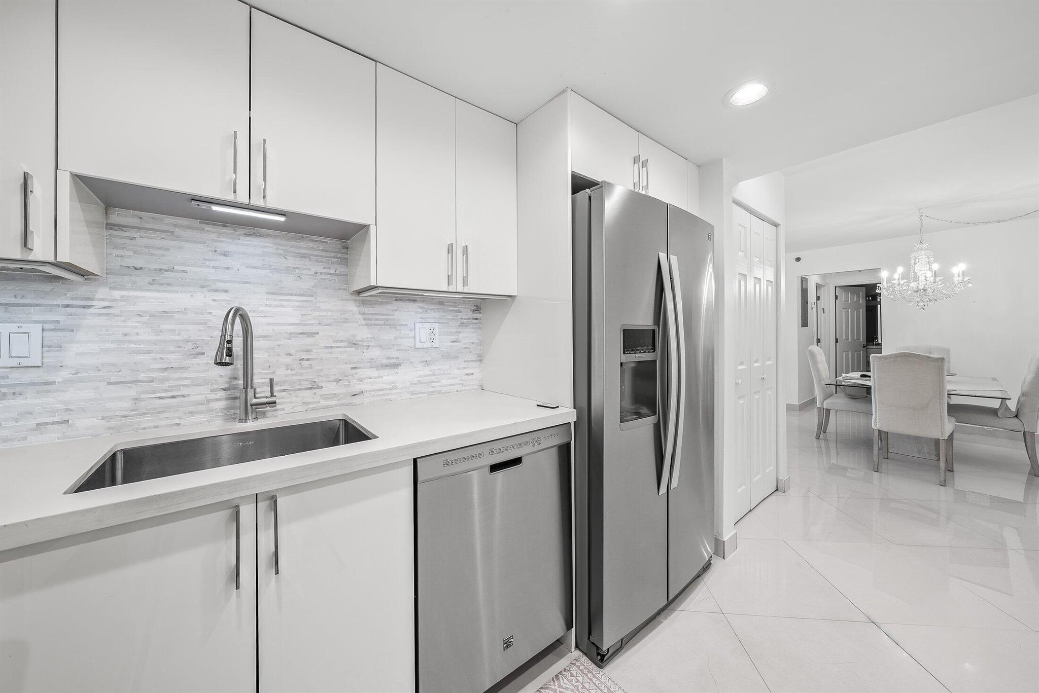 3301 S Ocean Boulevard 105