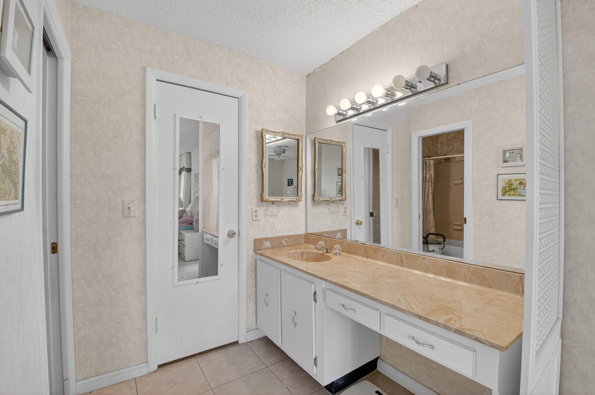 13761 Flora Place A