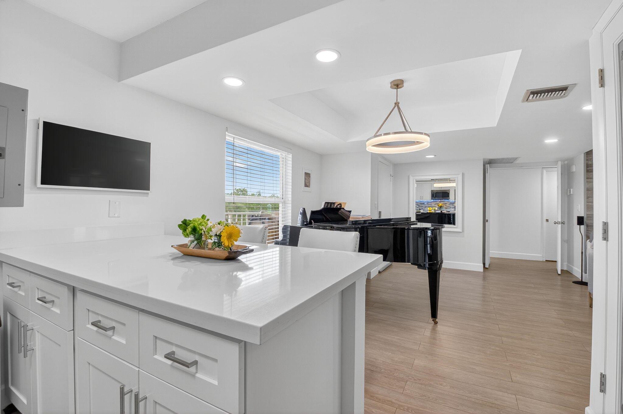1 Harbourside Drive 4402