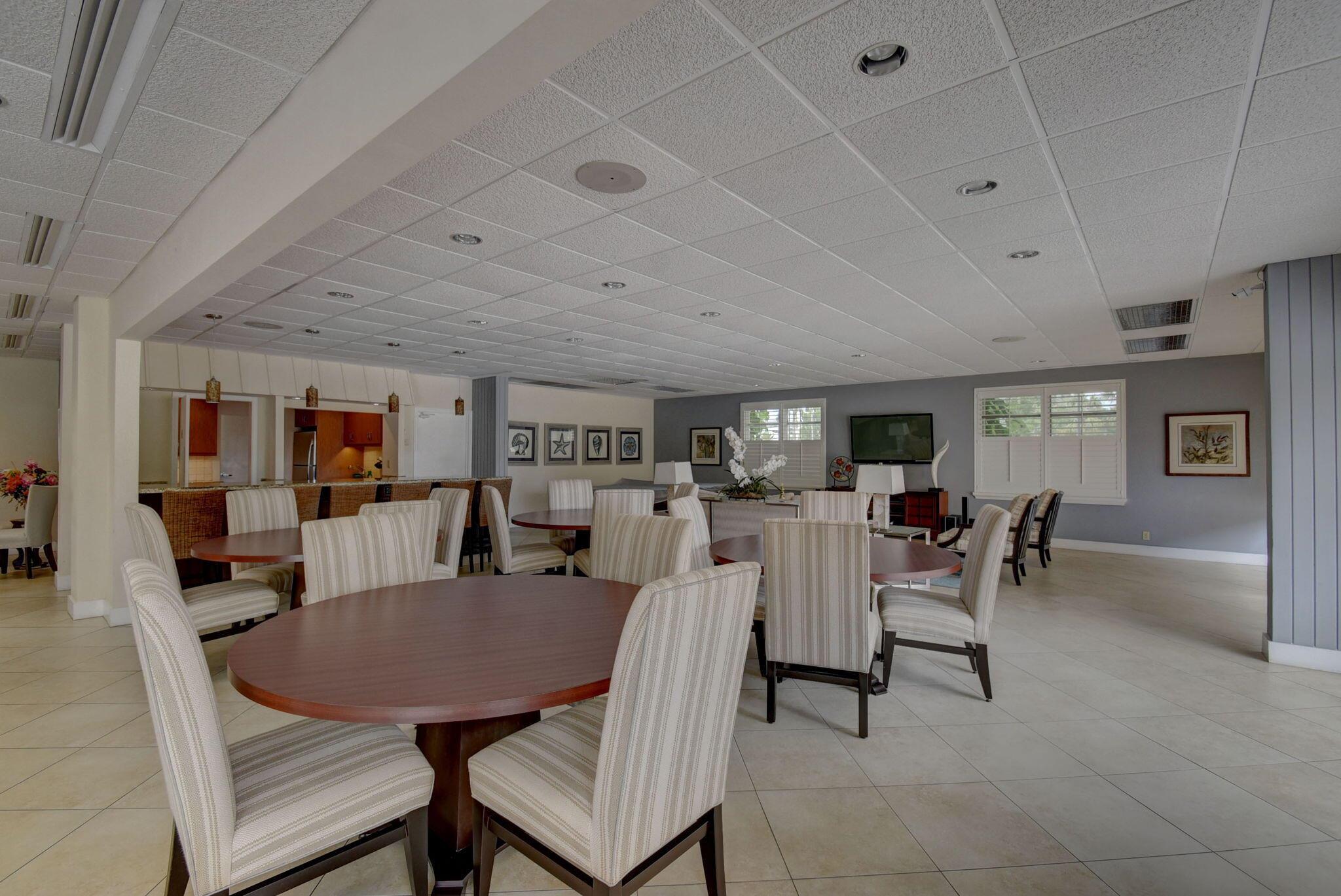 1 Harbourside Drive 4402