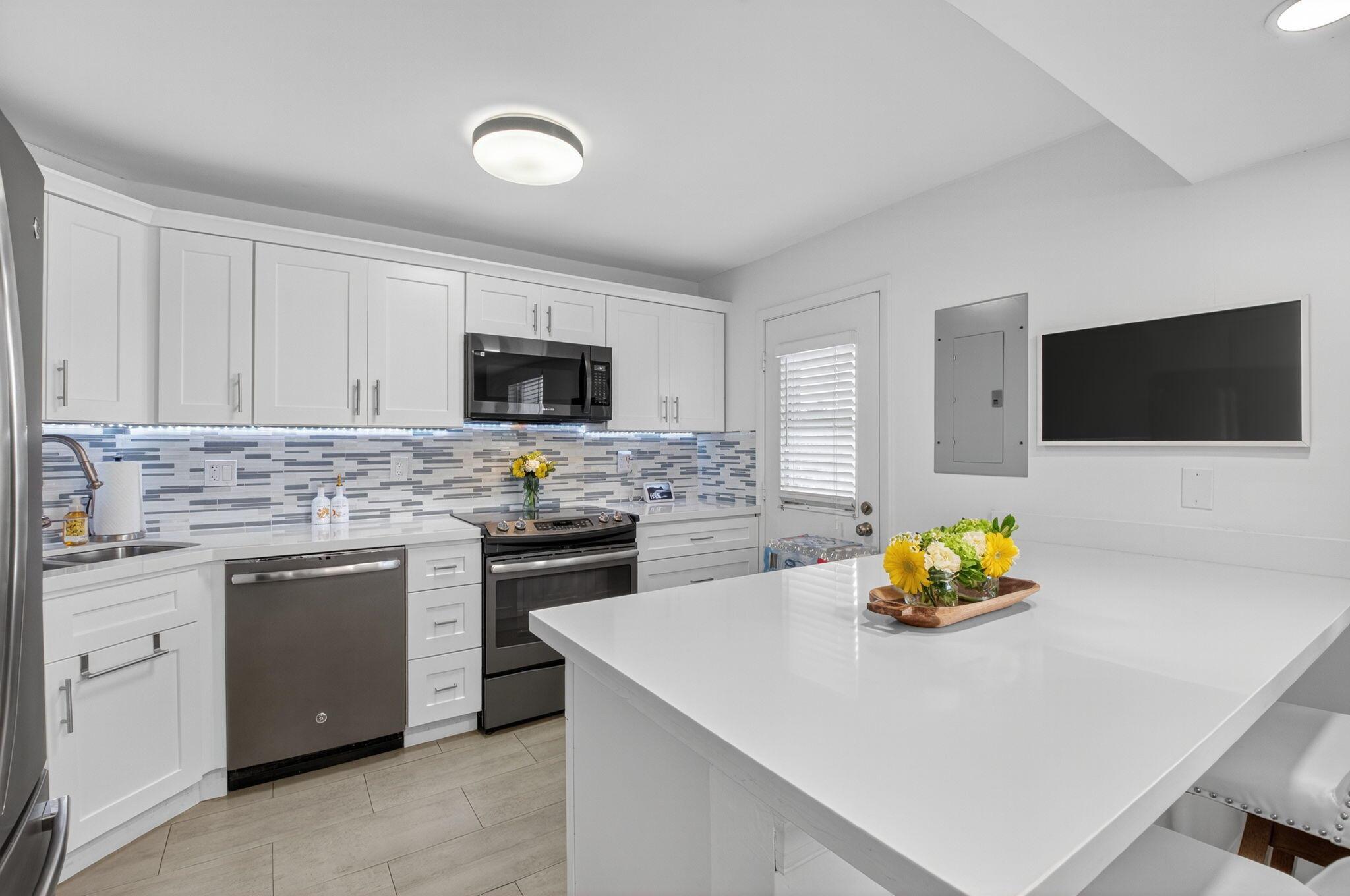1 Harbourside Drive 4402
