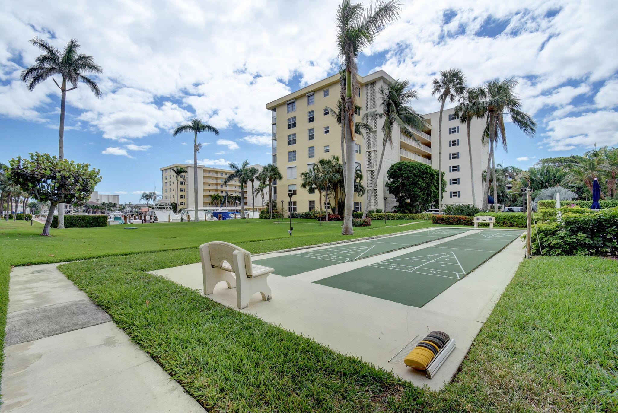 1 Harbourside Drive 4402