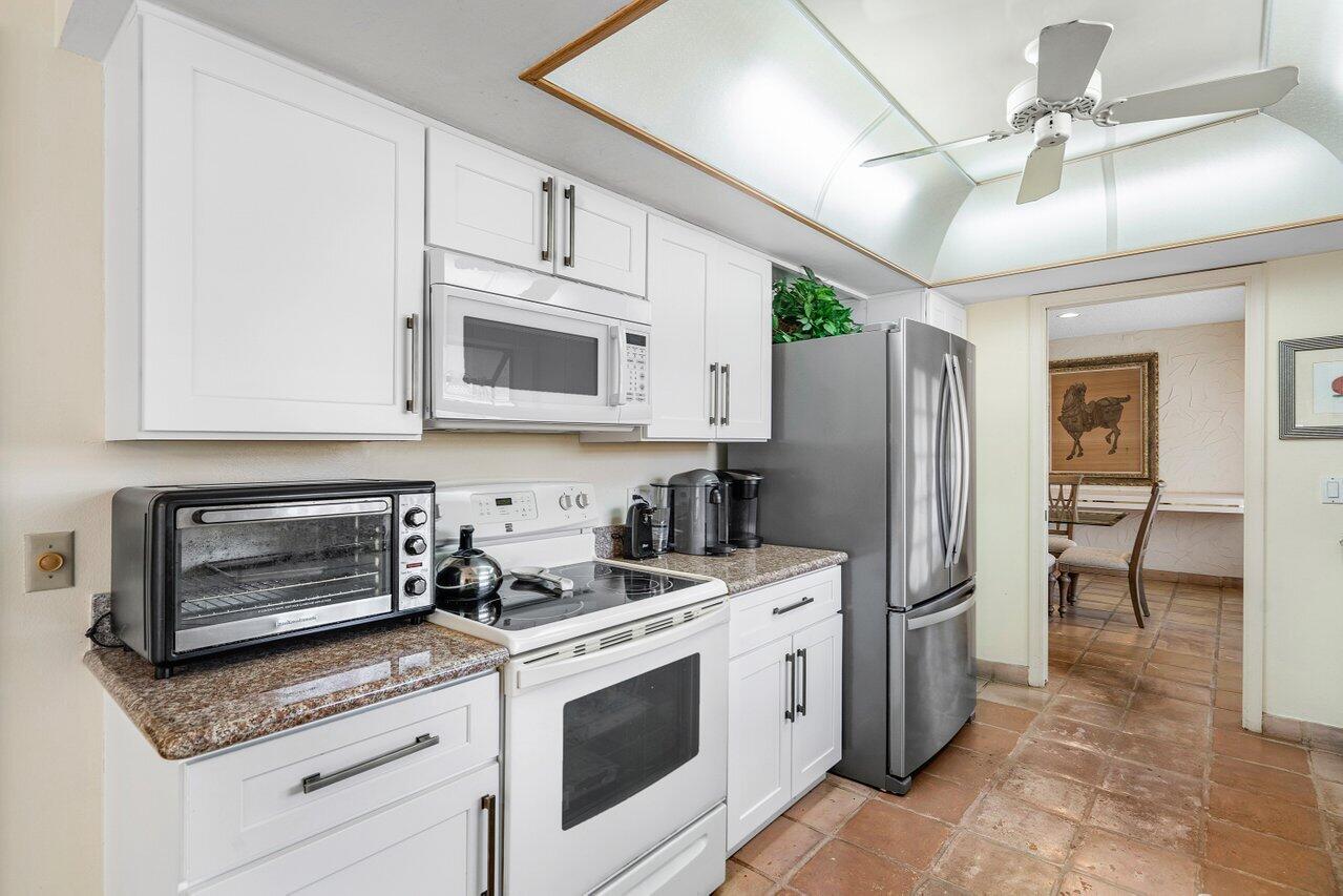 11094 Applegate Lane