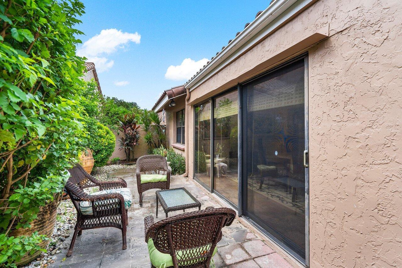 11094 Applegate Lane