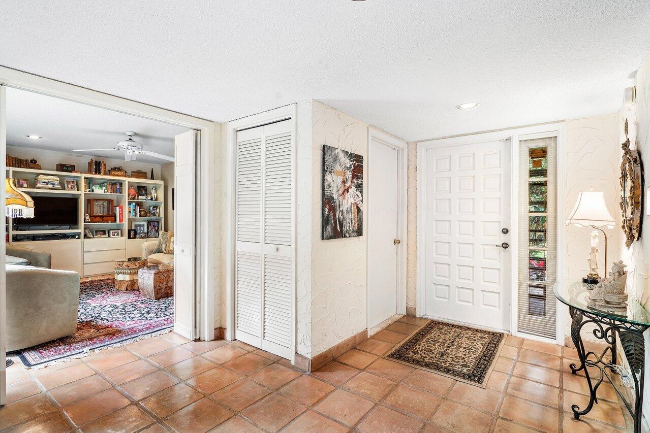 11094 Applegate Lane