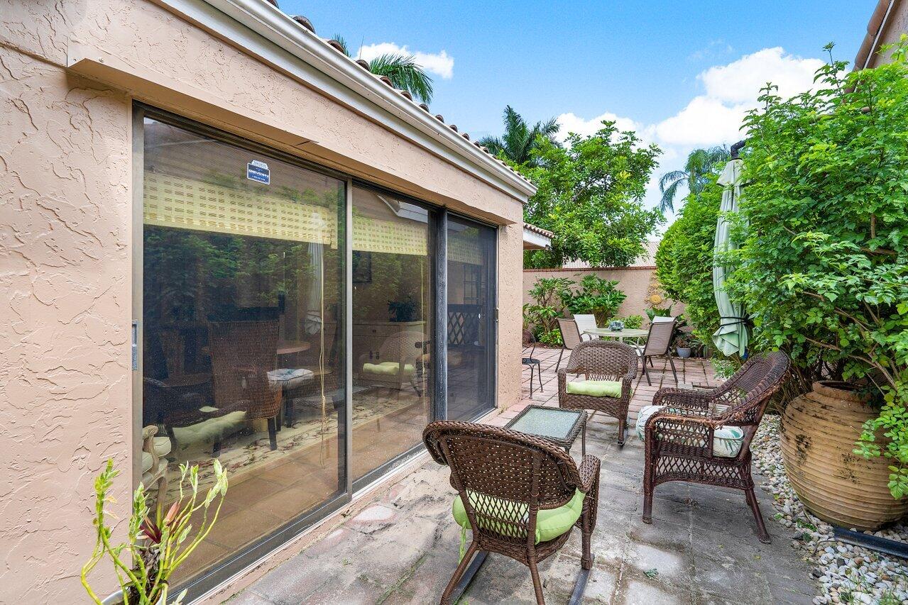 11094 Applegate Lane