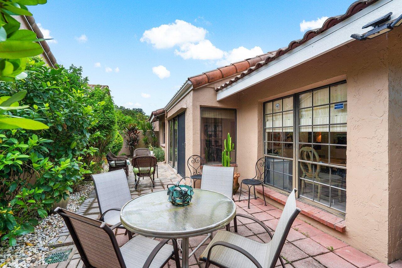 11094 Applegate Lane