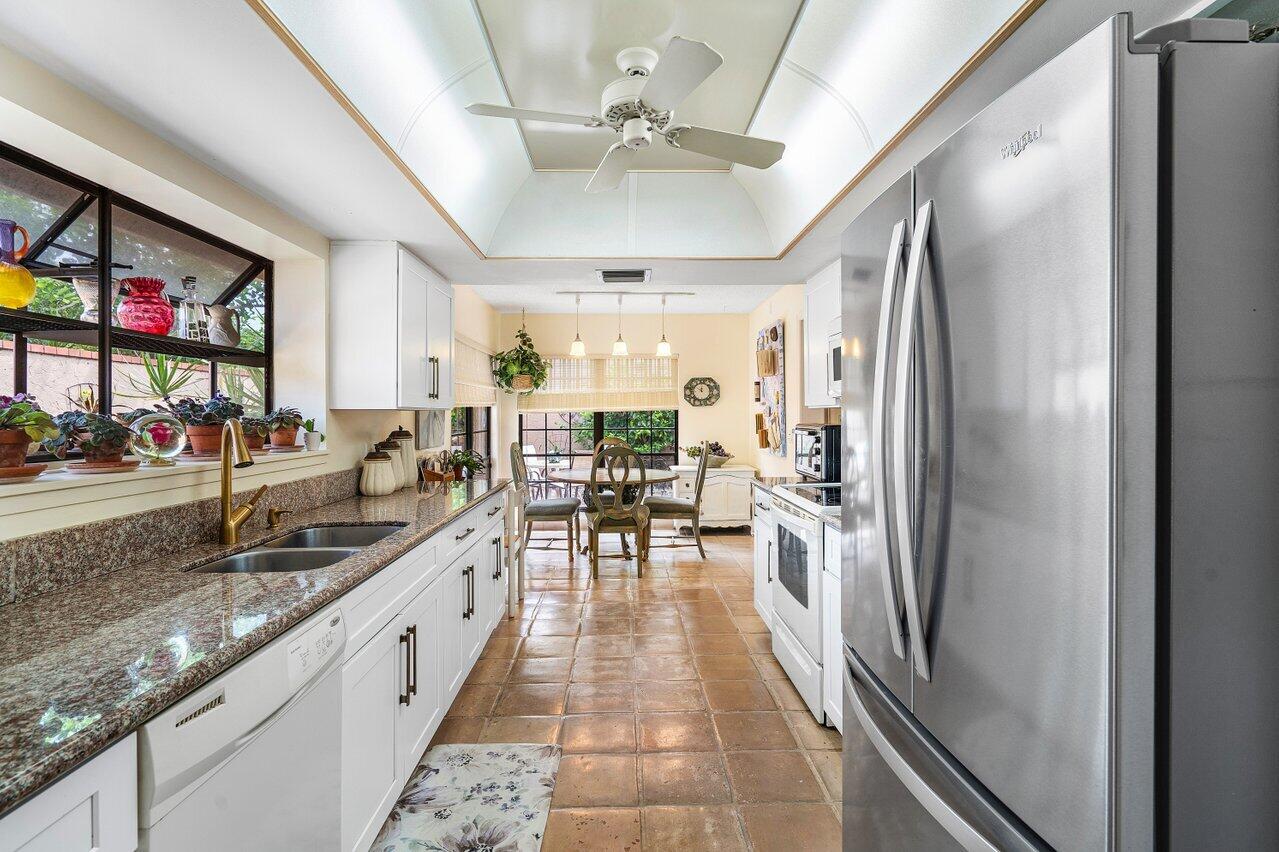 11094 Applegate Lane
