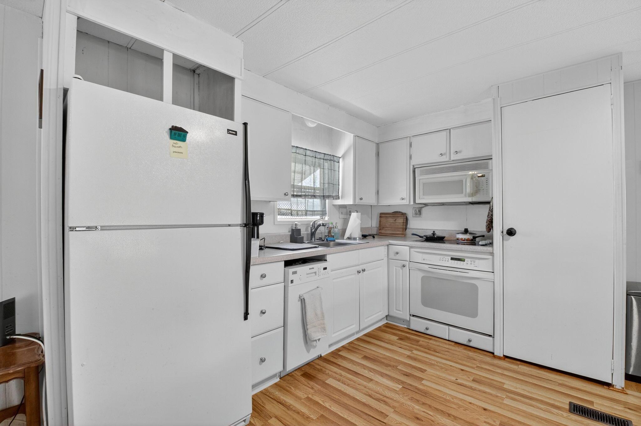 12375 S Military Trail 201