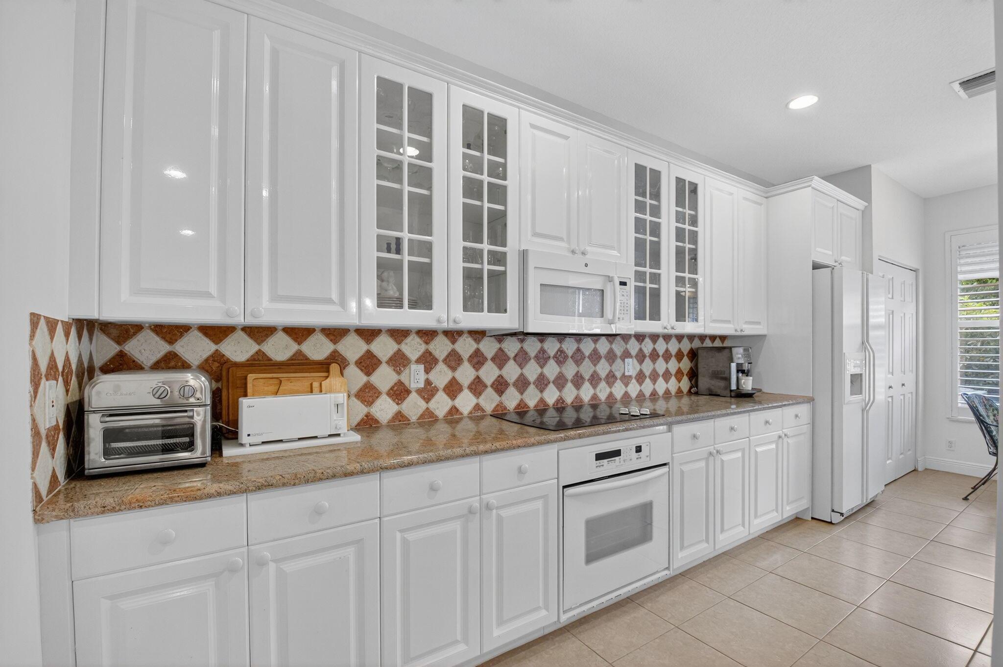 179 Las Brisas Circle