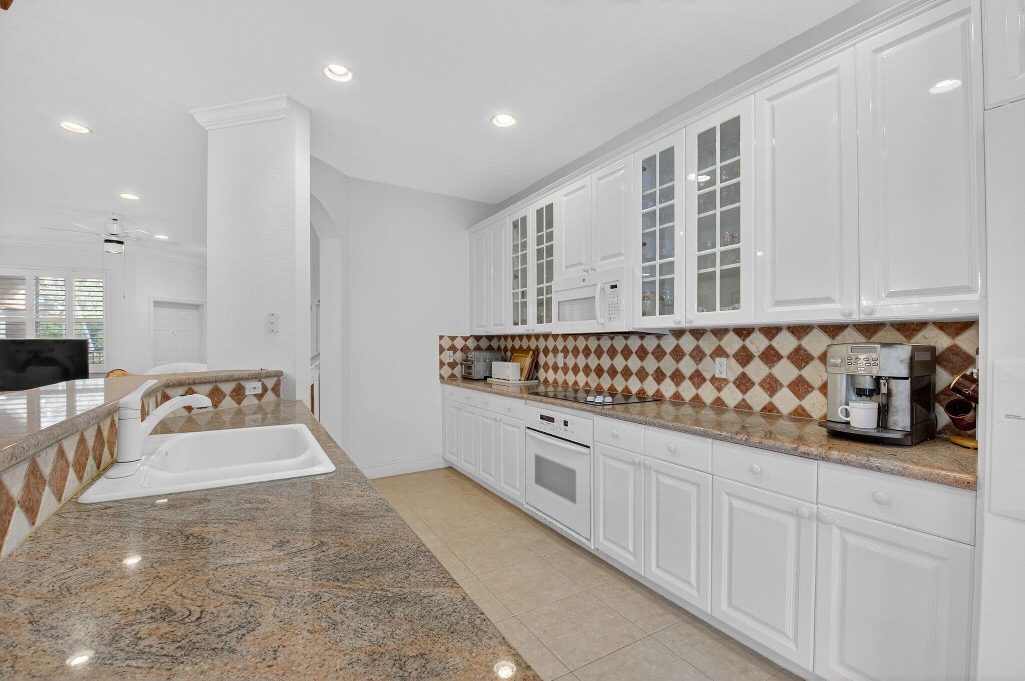 179 Las Brisas Circle