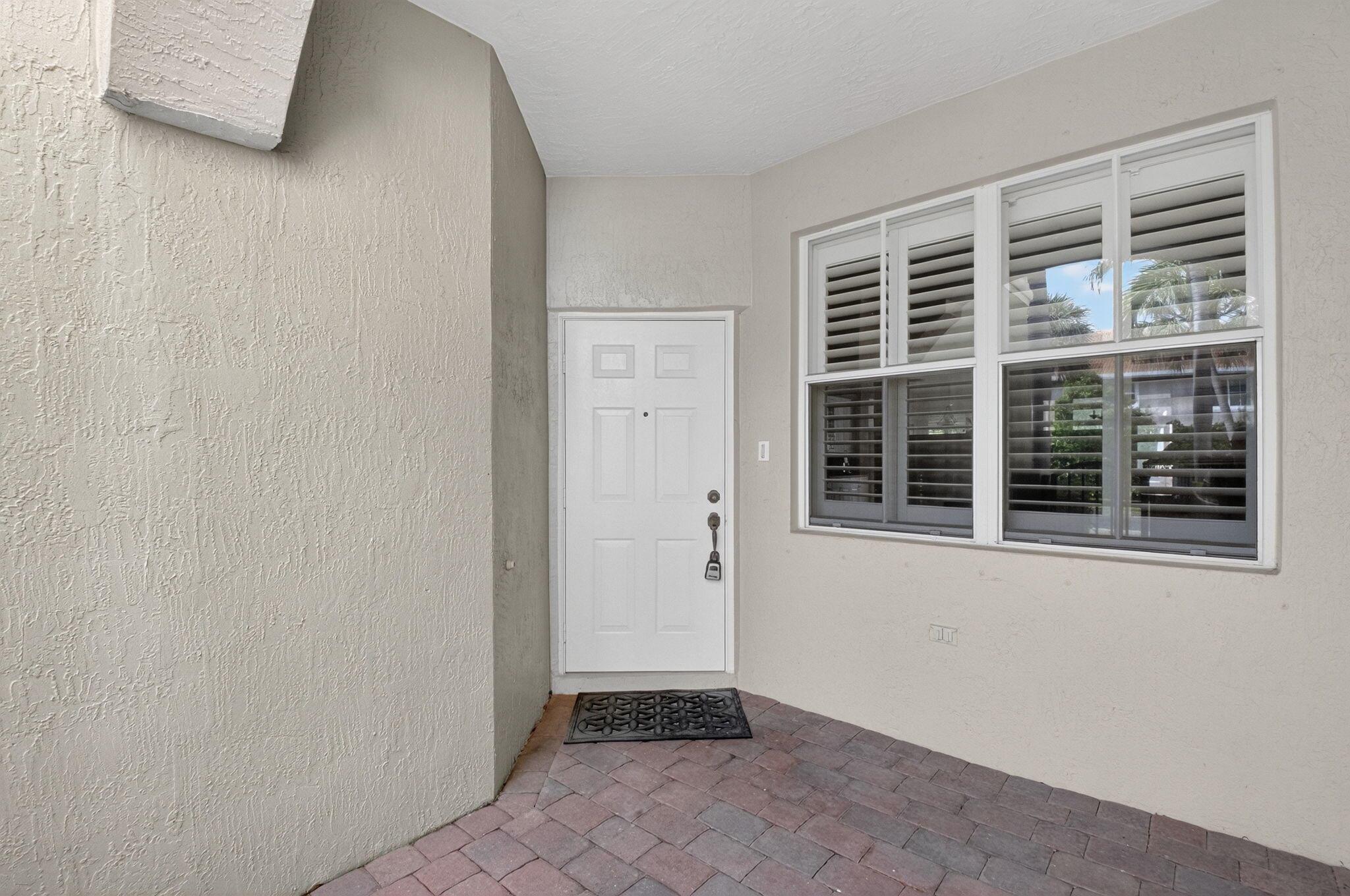 179 Las Brisas Circle