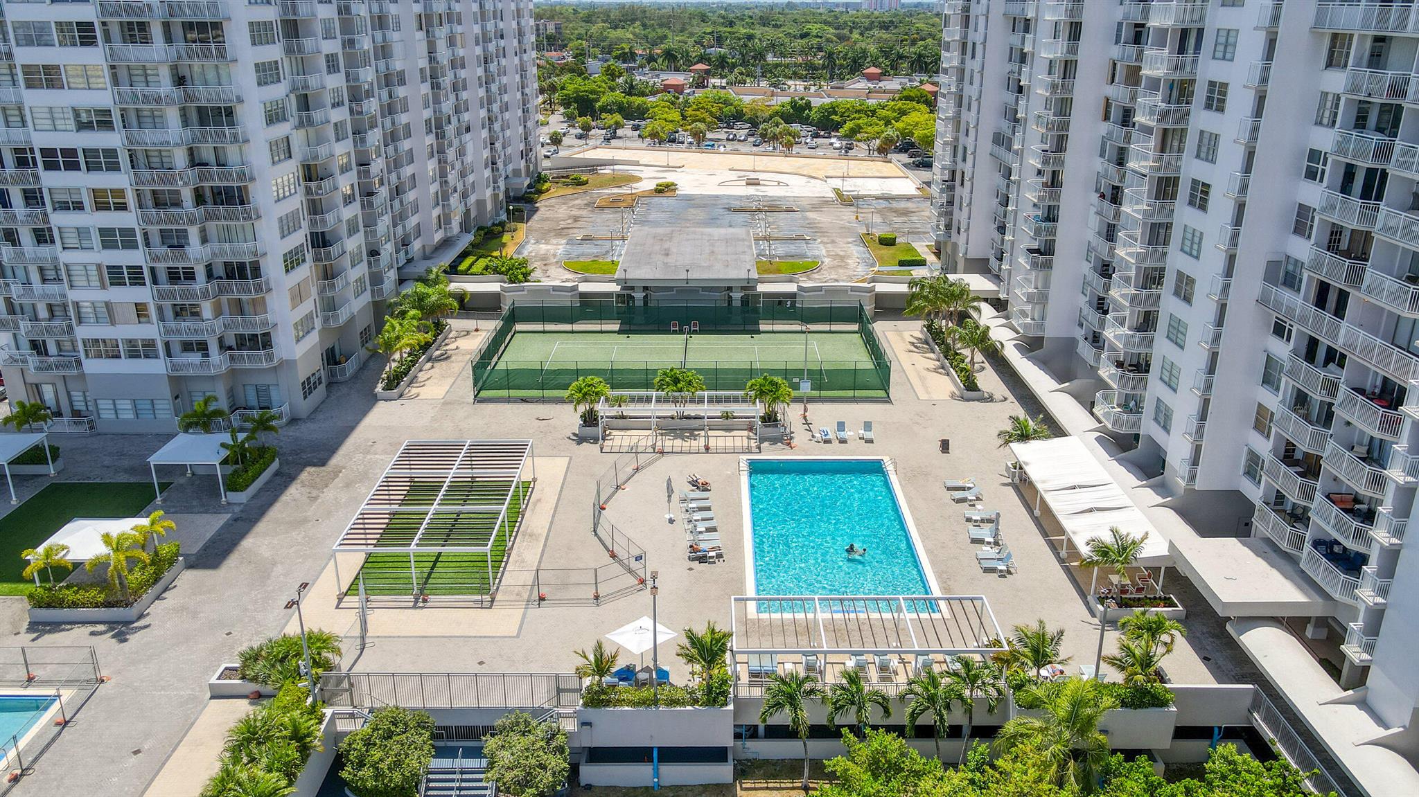 18051 Biscayne Boulevard 1104