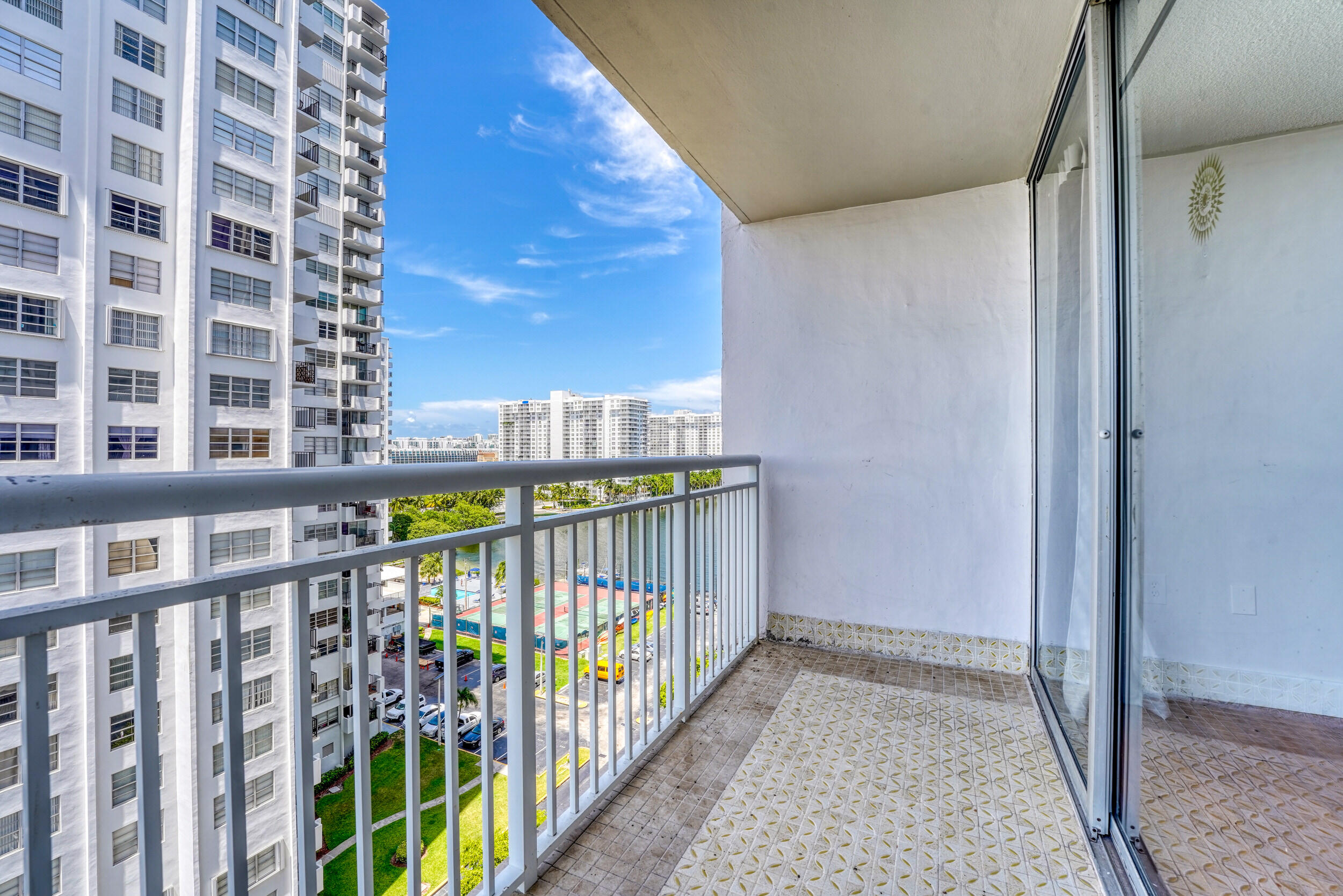 18051 Biscayne Boulevard 1104