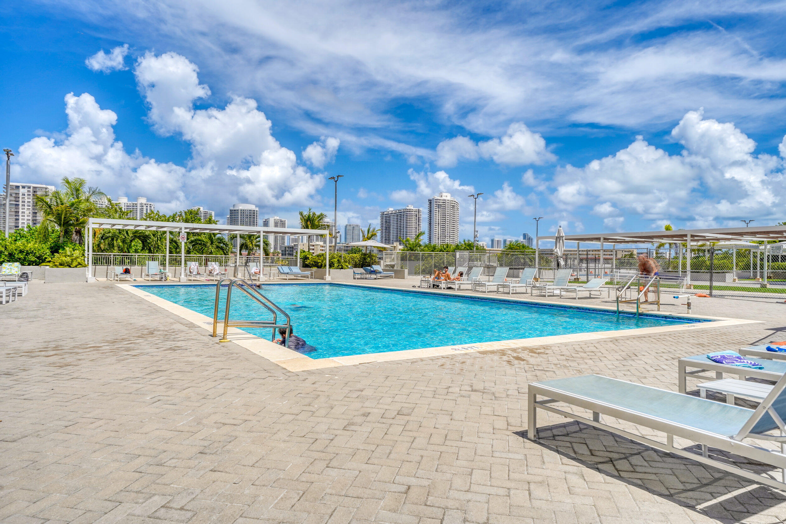 18051 Biscayne Boulevard 1104