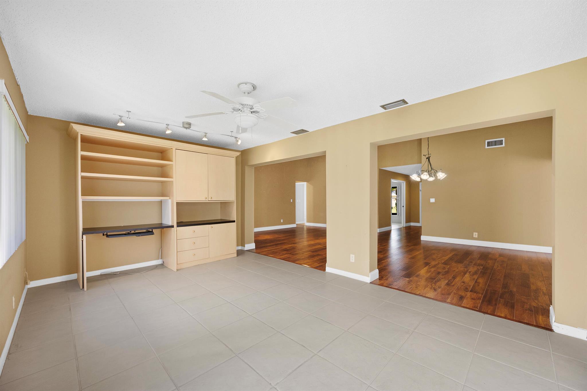 7974 Cloverfield Circle