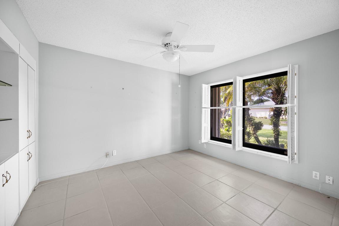 7974 Cloverfield Circle