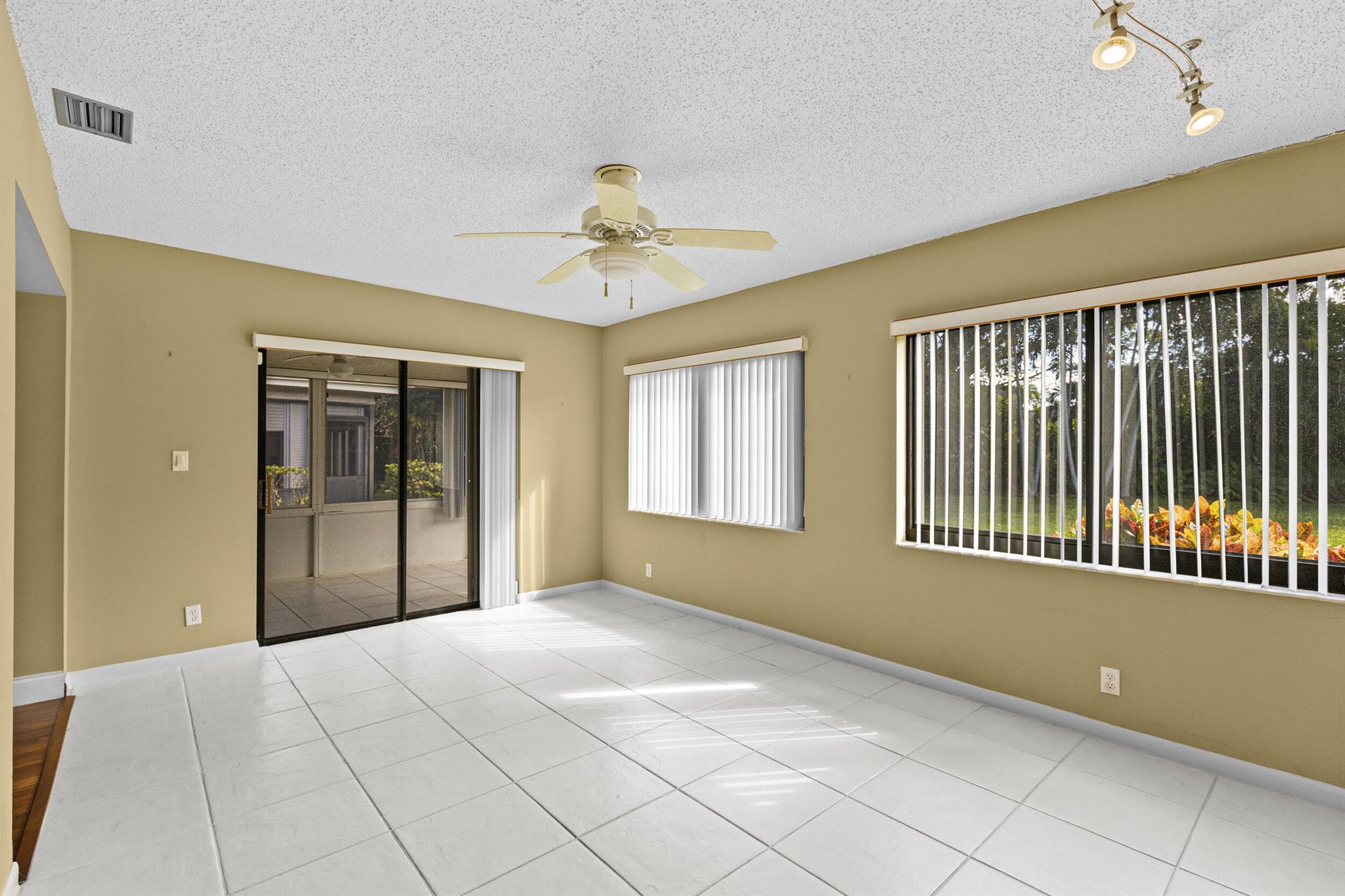 7974 Cloverfield Circle