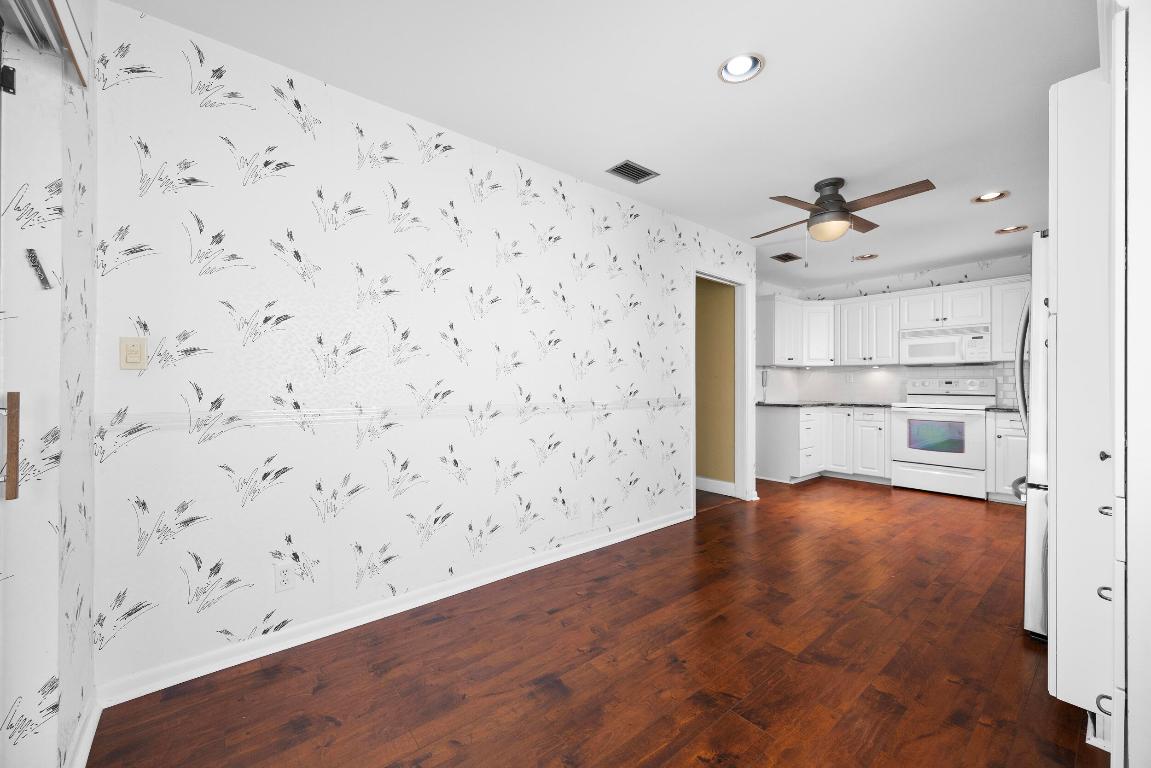 7974 Cloverfield Circle