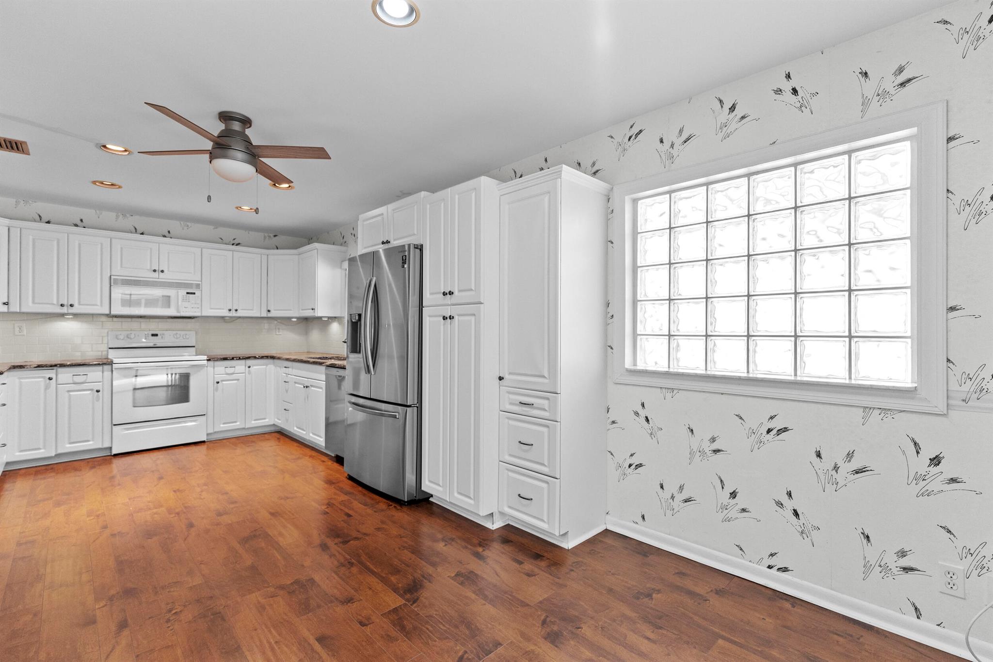 7974 Cloverfield Circle