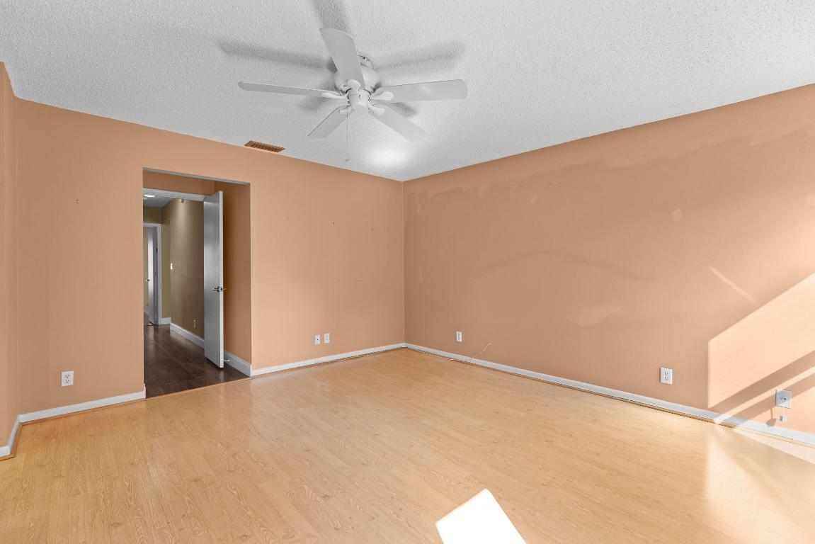 7974 Cloverfield Circle