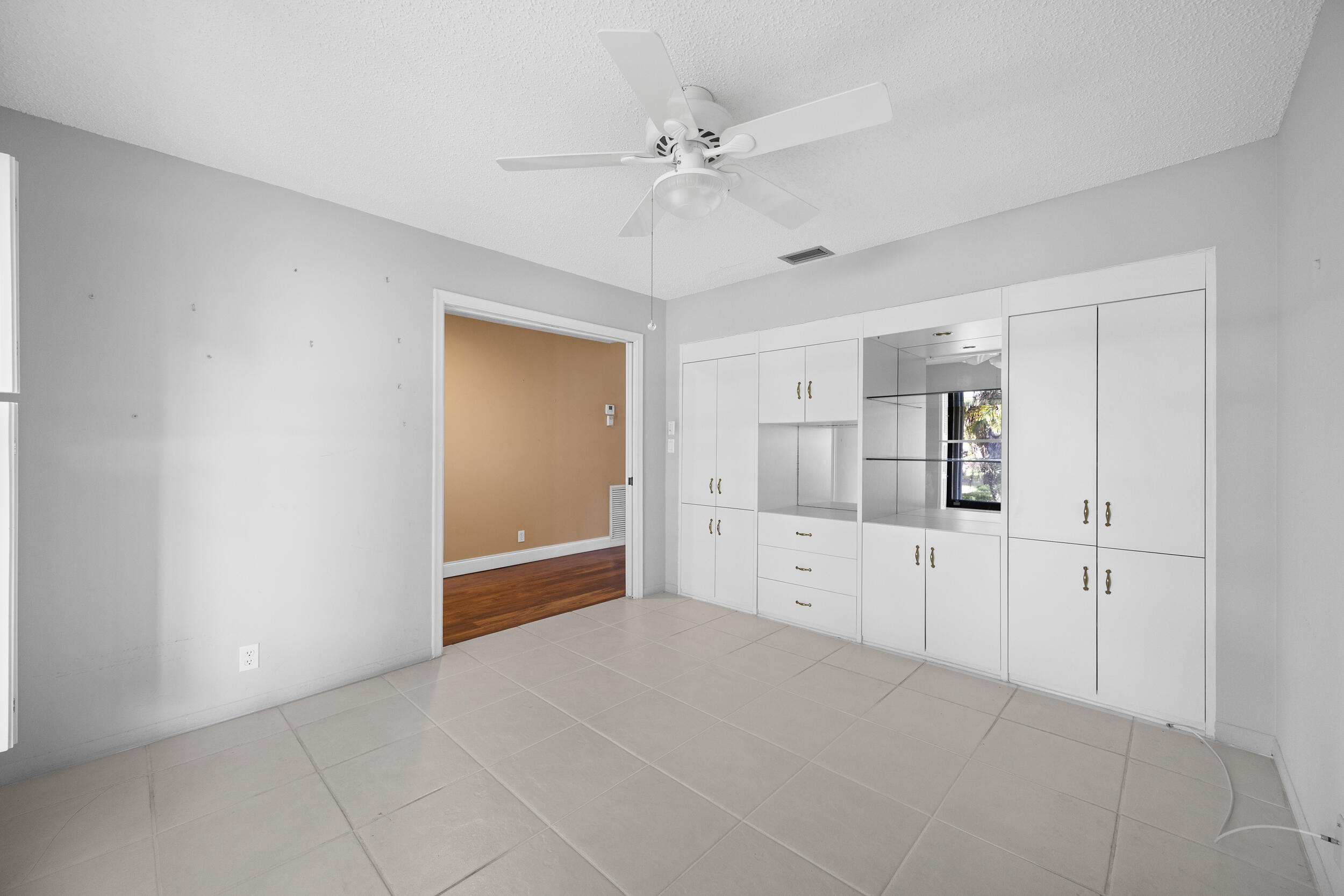 7974 Cloverfield Circle