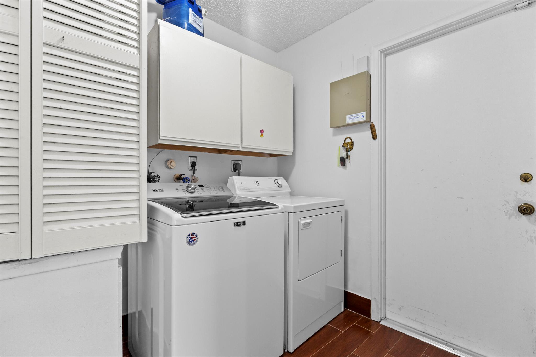 7974 Cloverfield Circle