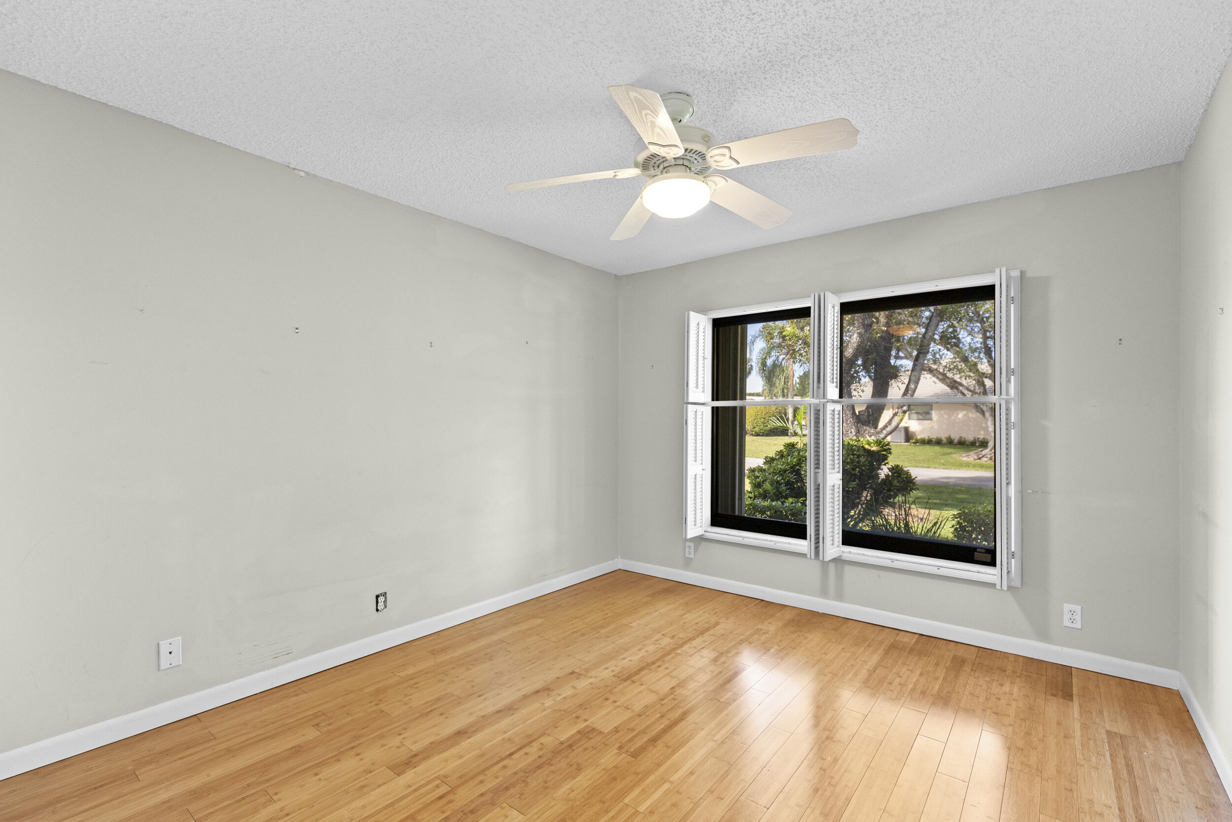 7974 Cloverfield Circle