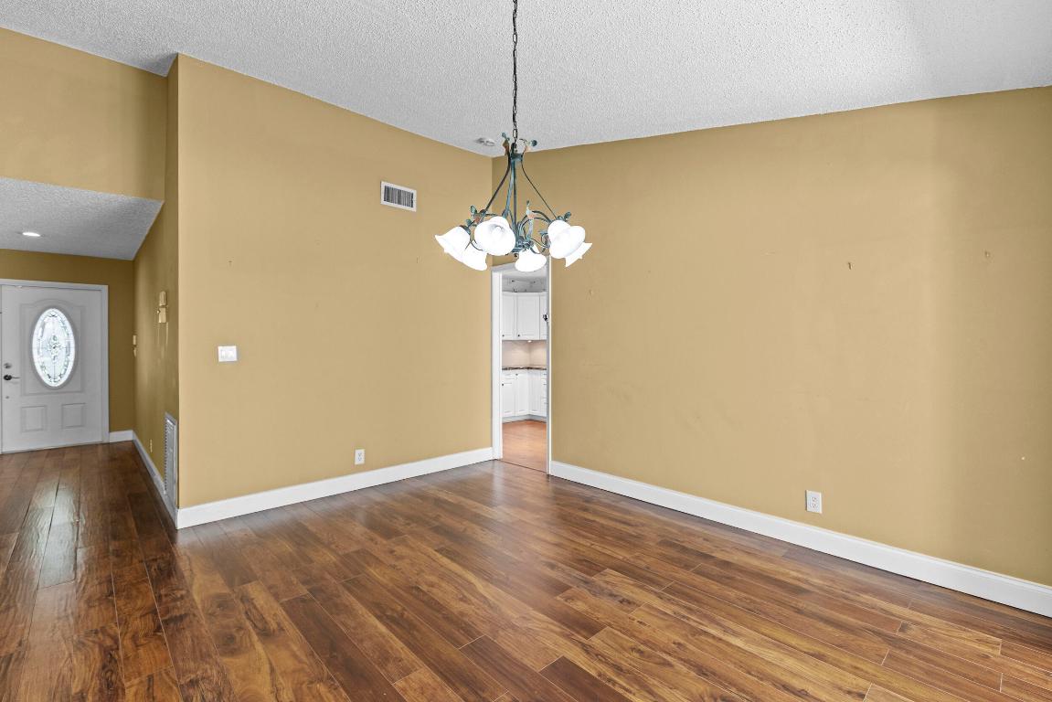 7974 Cloverfield Circle