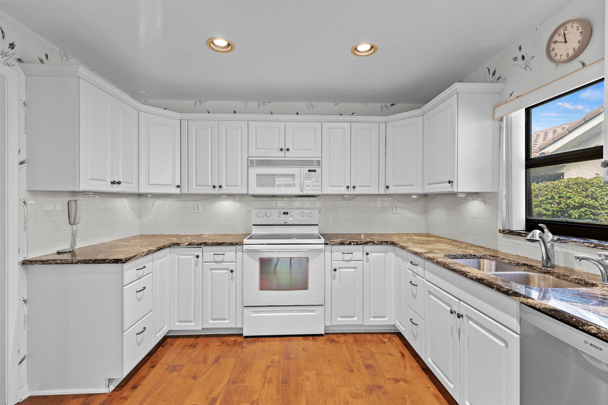 7974 Cloverfield Circle