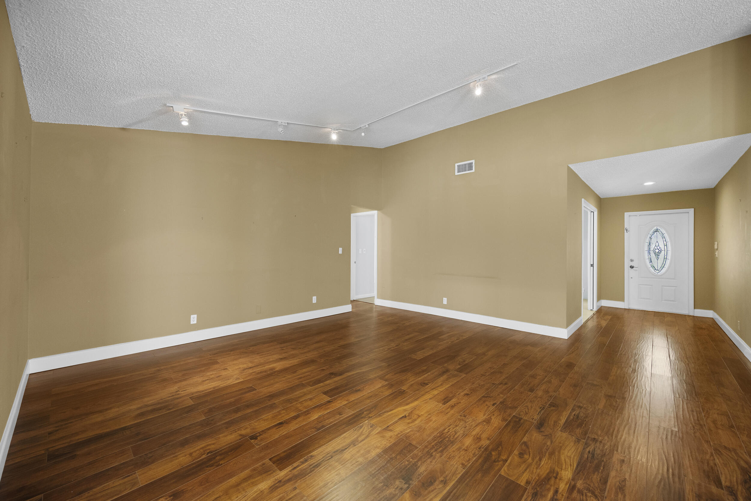 7974 Cloverfield Circle