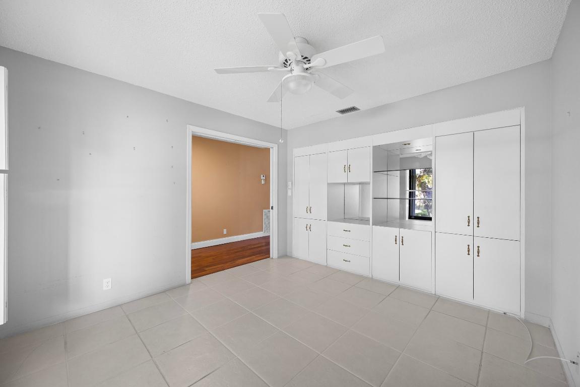 7974 Cloverfield Circle