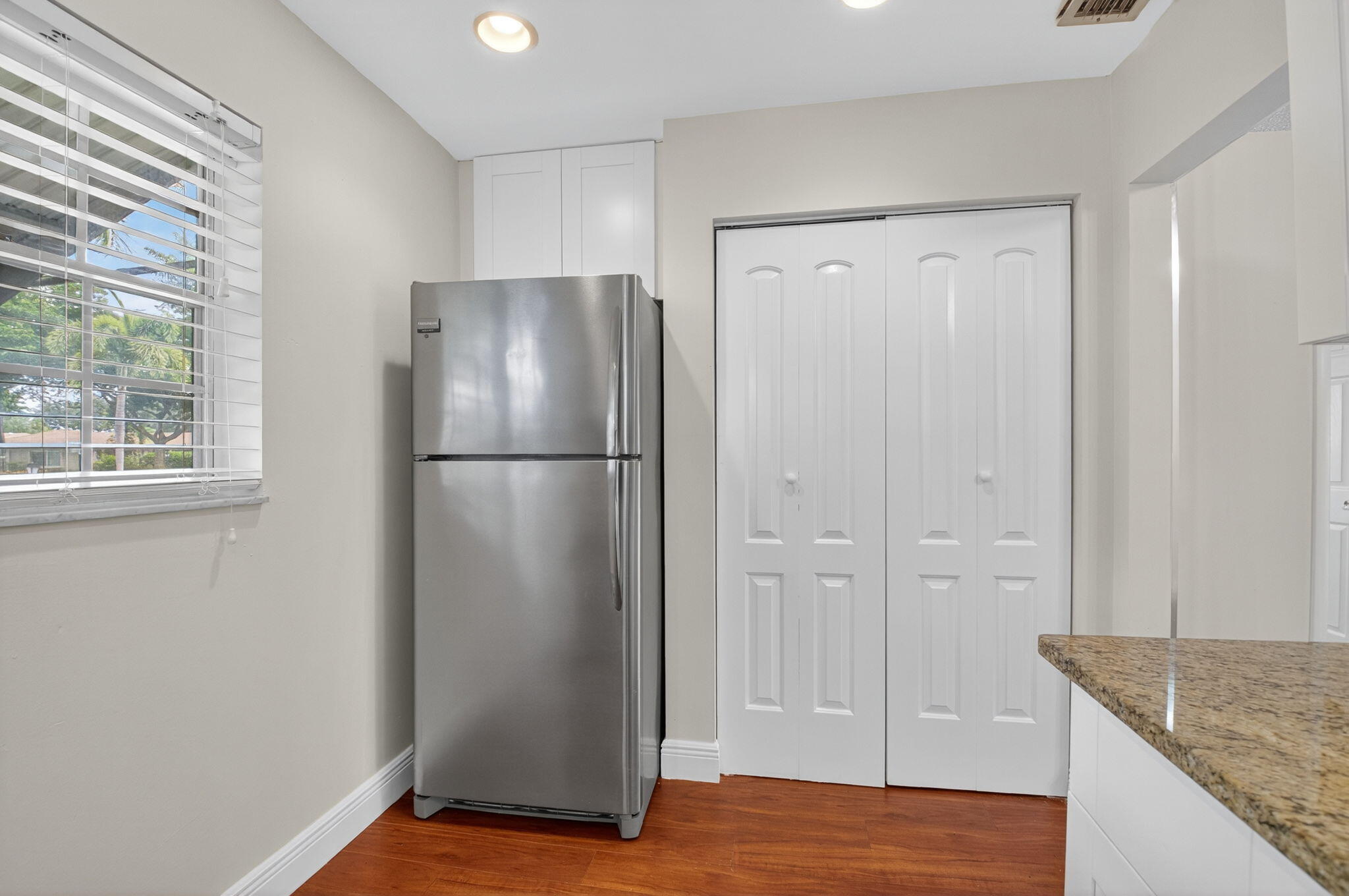 801 Meadowlark Lane