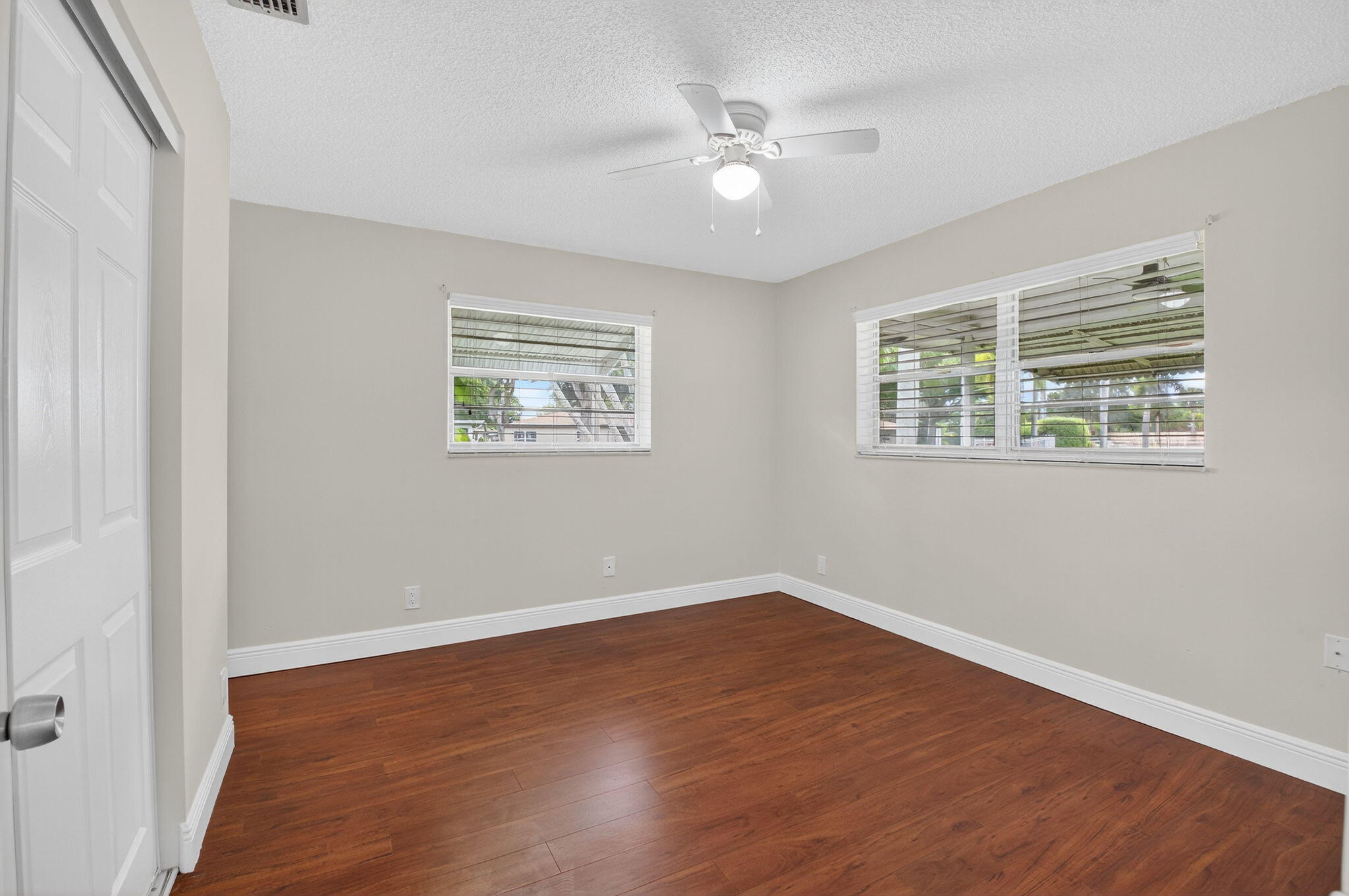 801 Meadowlark Lane