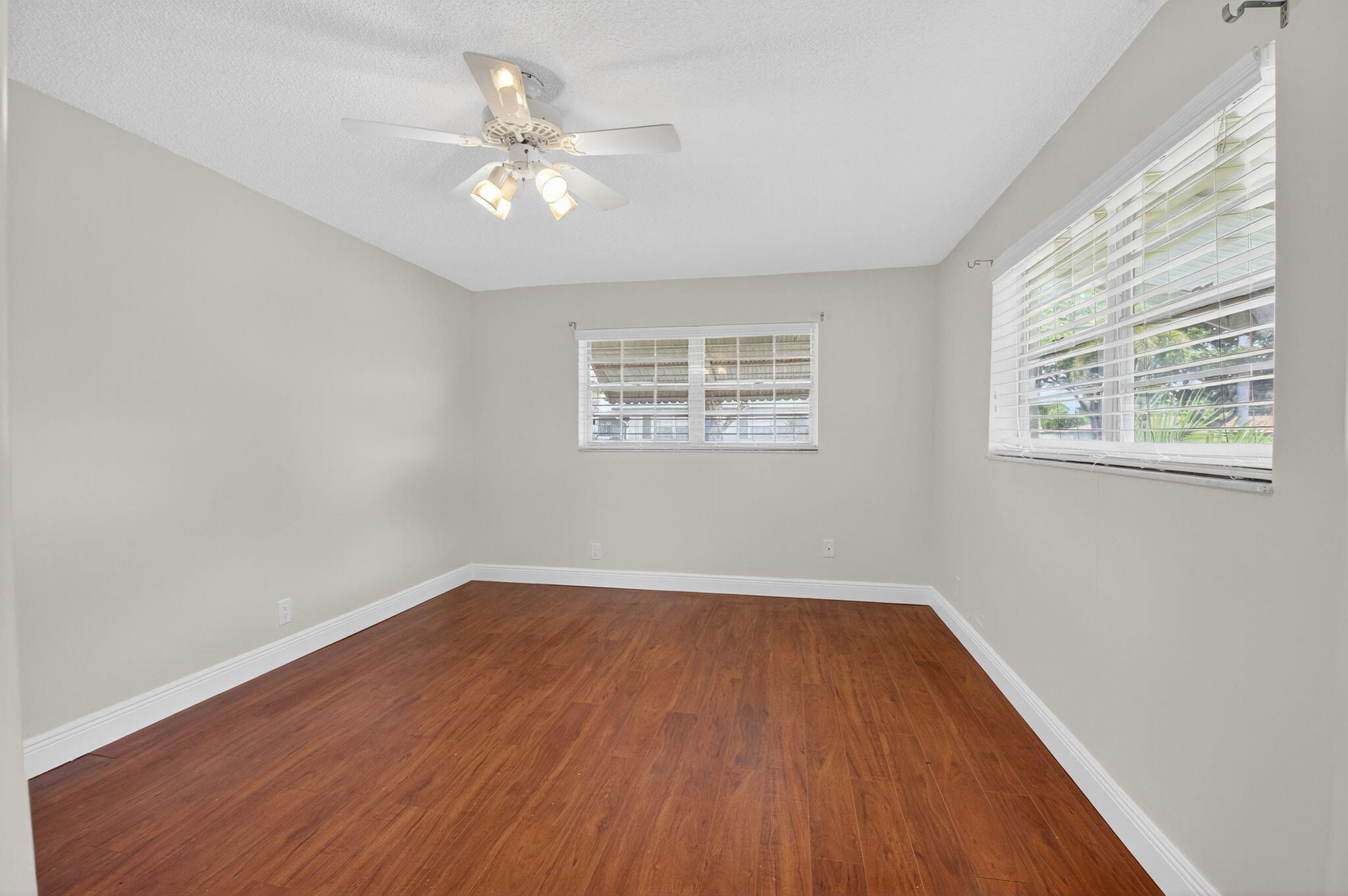 801 Meadowlark Lane