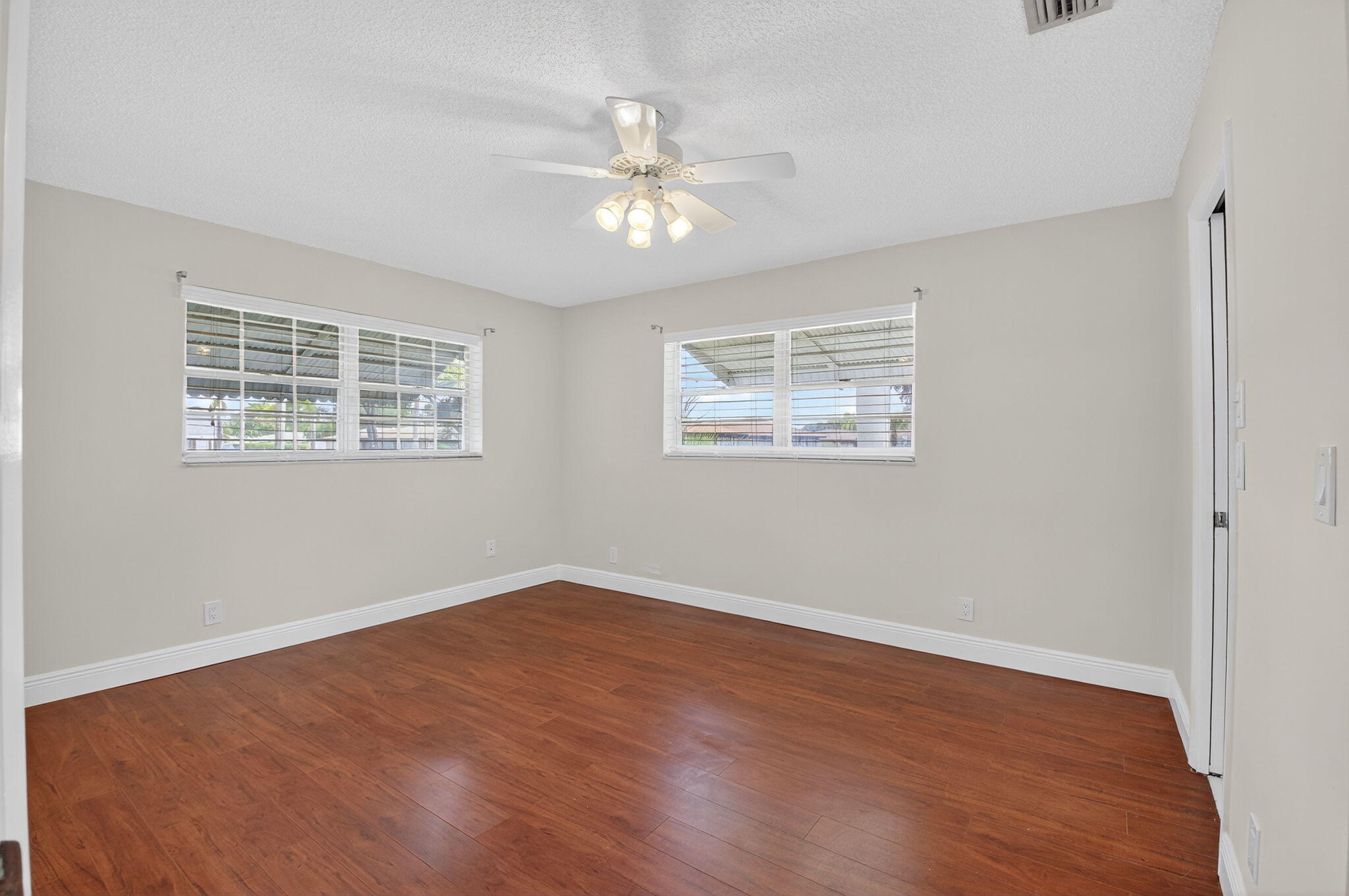 801 Meadowlark Lane