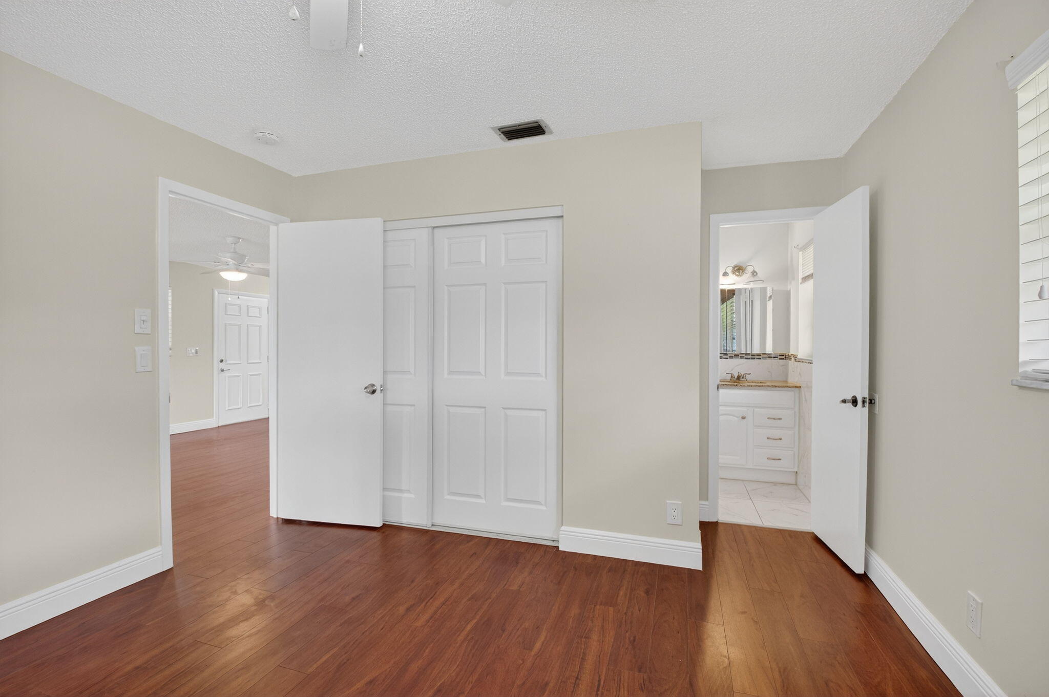 801 Meadowlark Lane