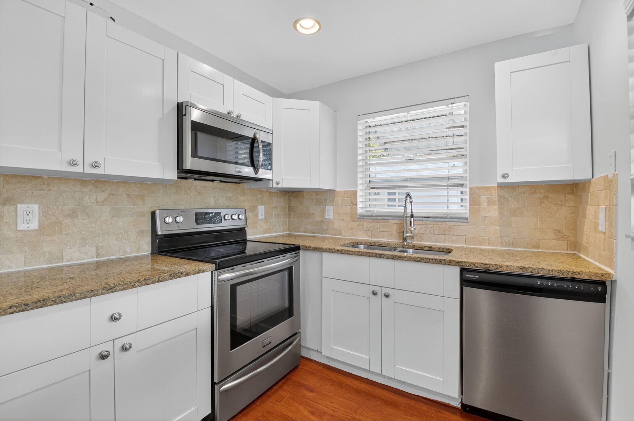 801 Meadowlark Lane