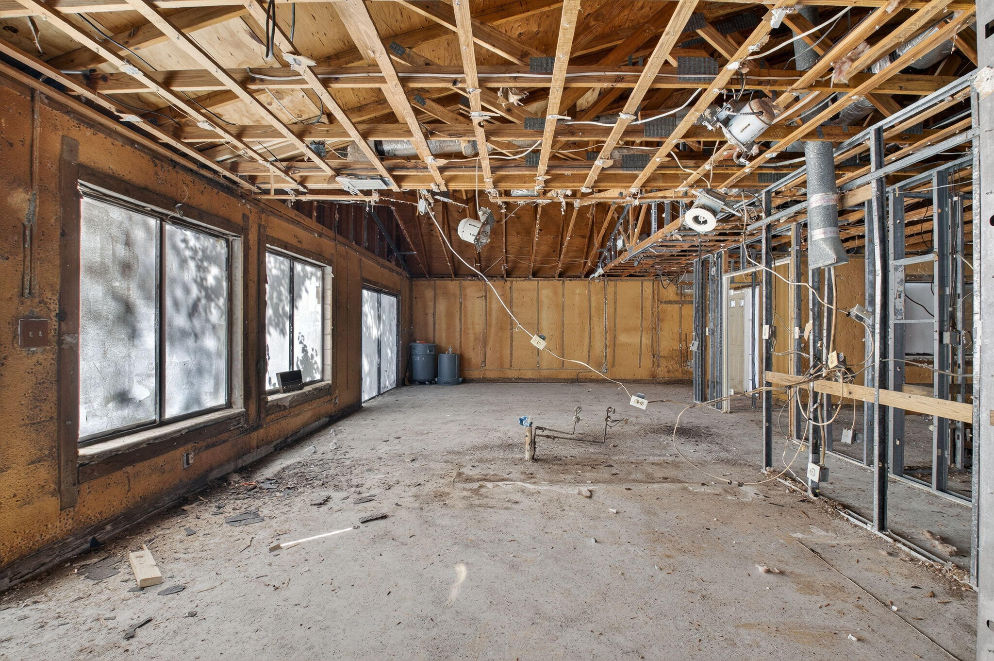905 NW 21st Way
