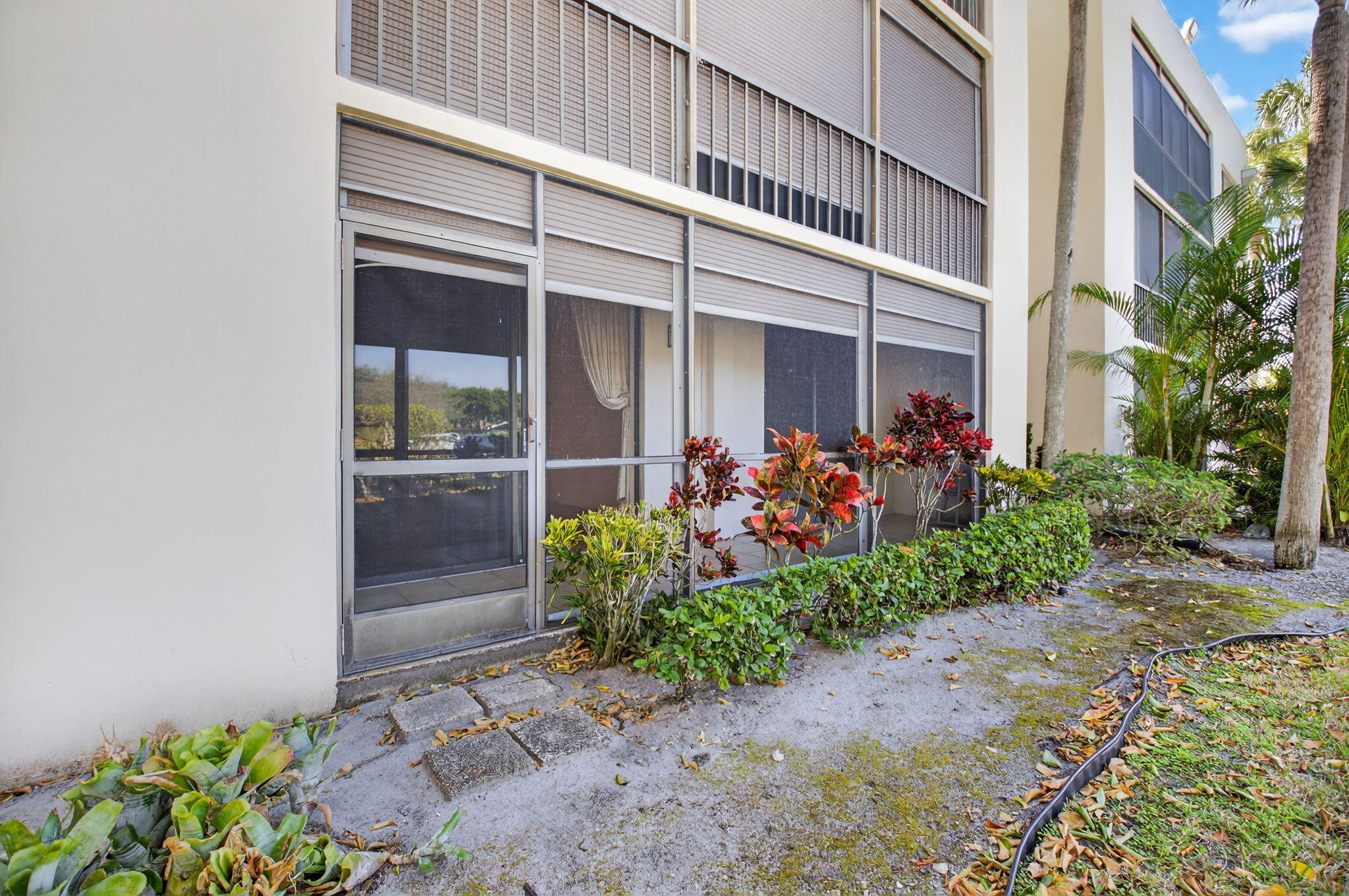 5190 Las Verdes Circle 120