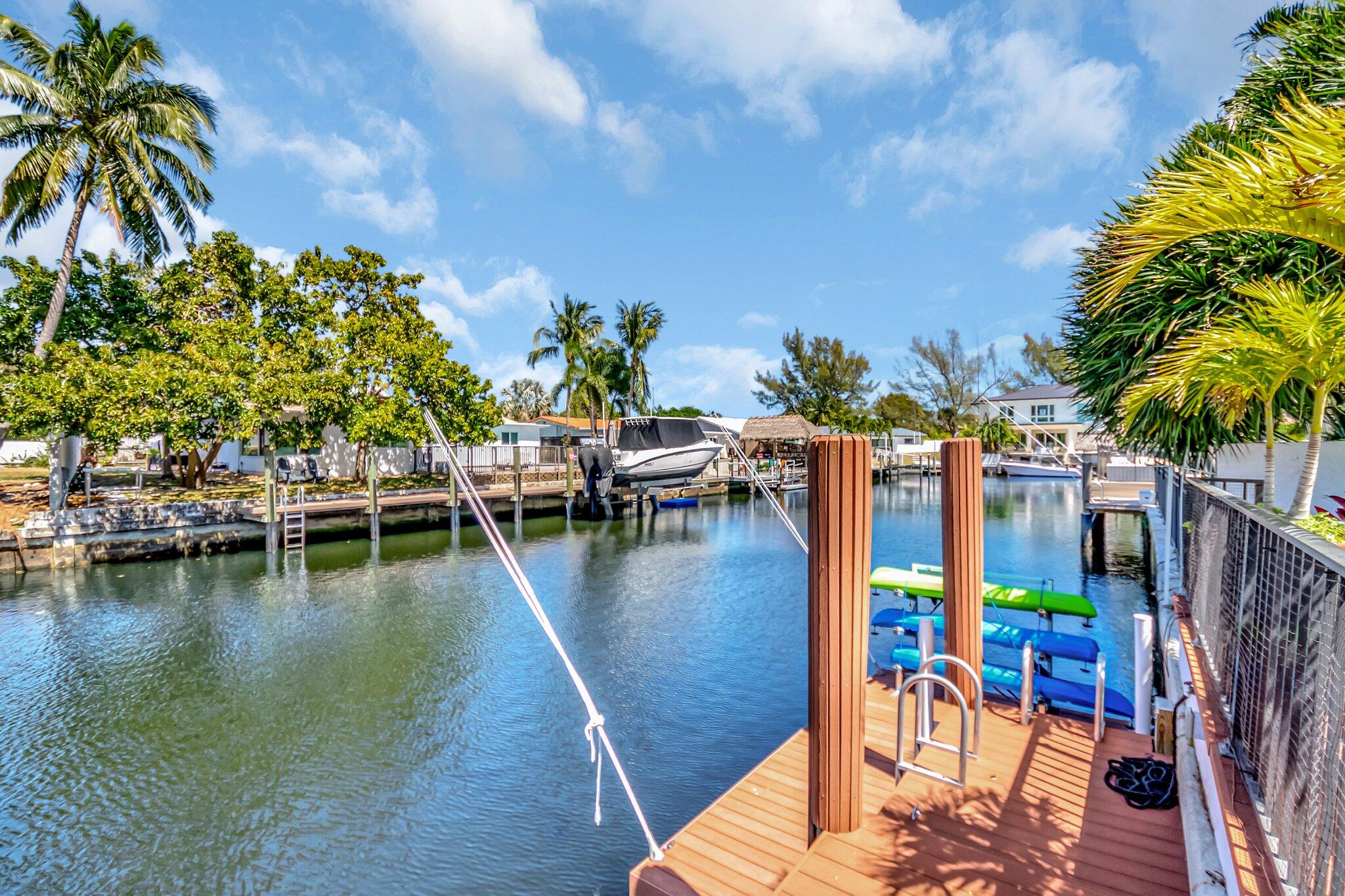 399 SW 15th Street