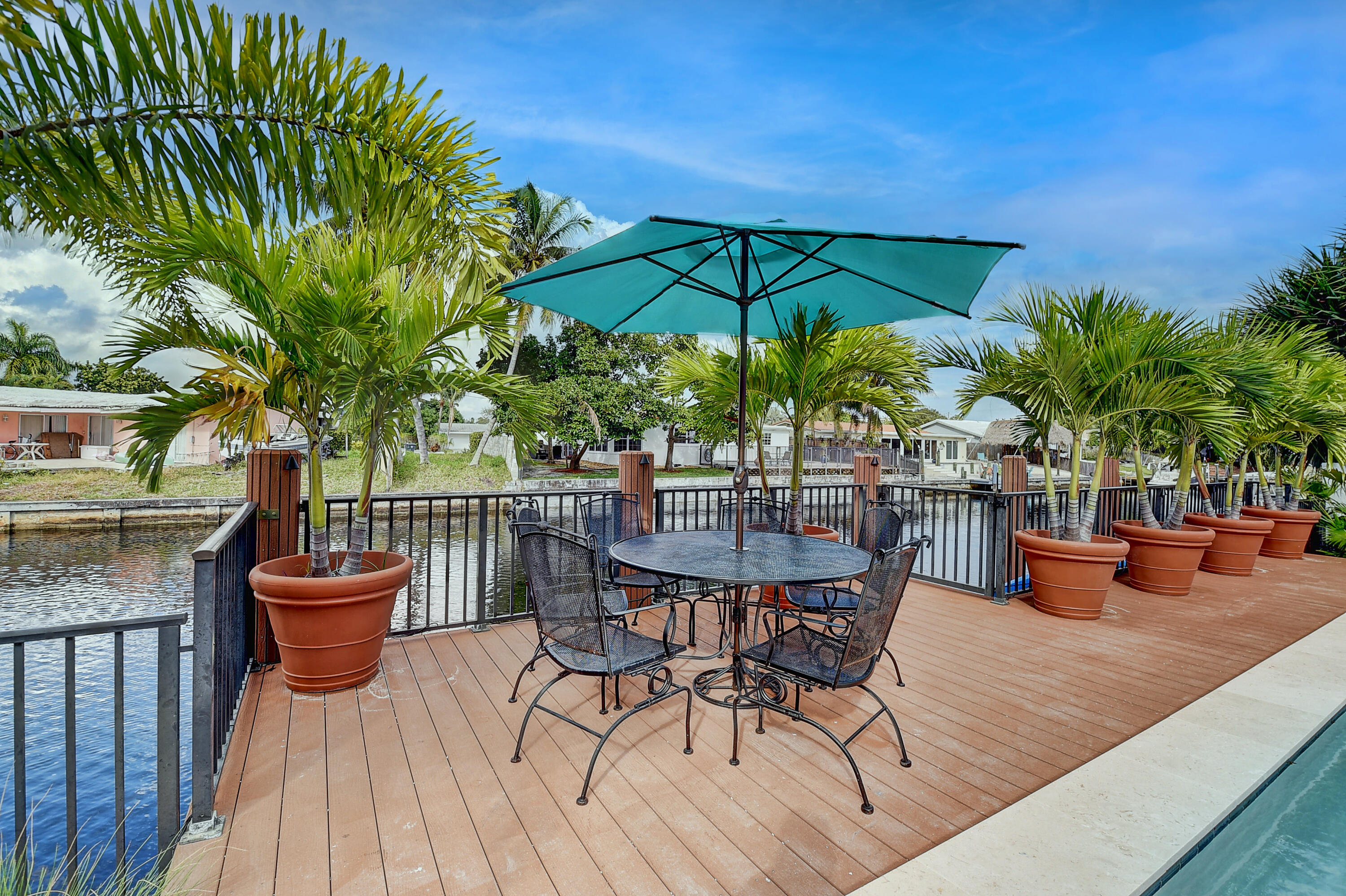 399 SW 15th Street