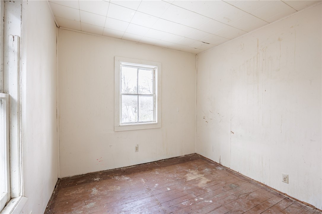 28 West Avenue