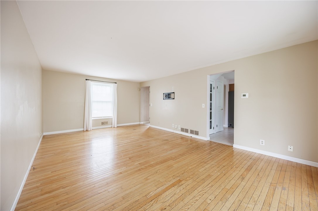 306 Applewood Drive