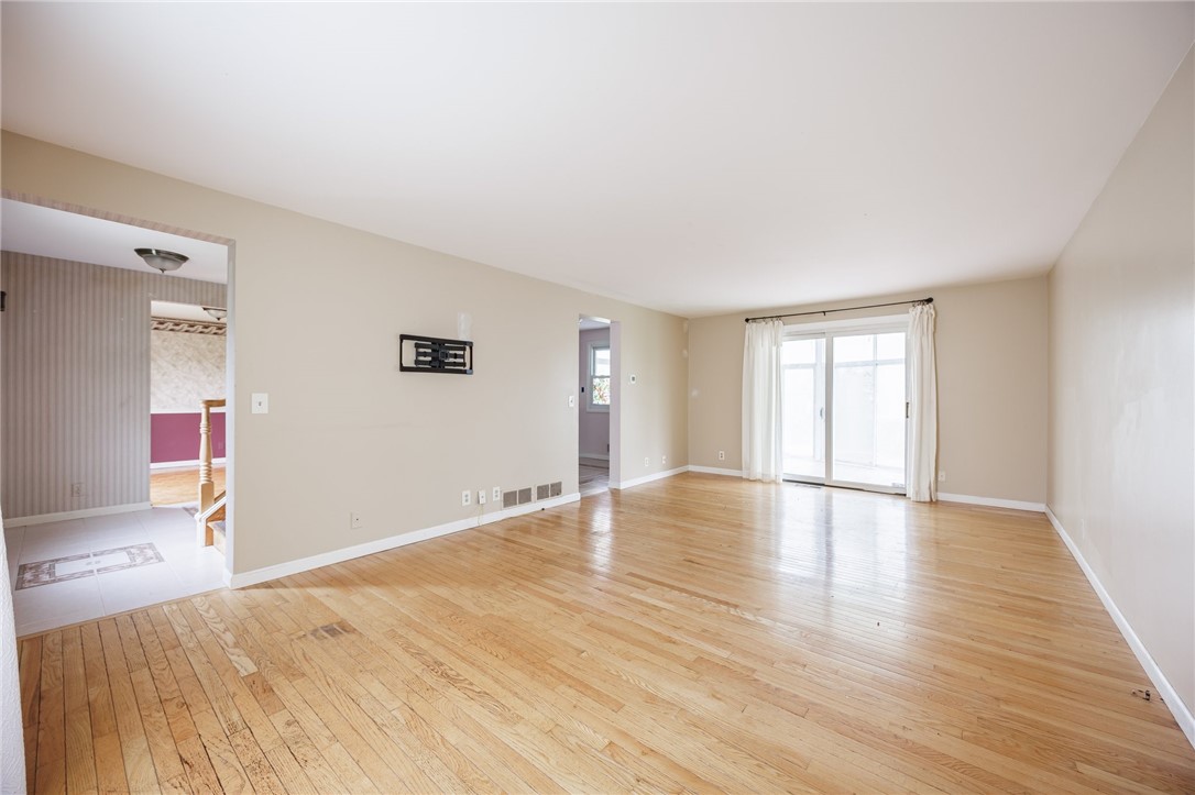 306 Applewood Drive