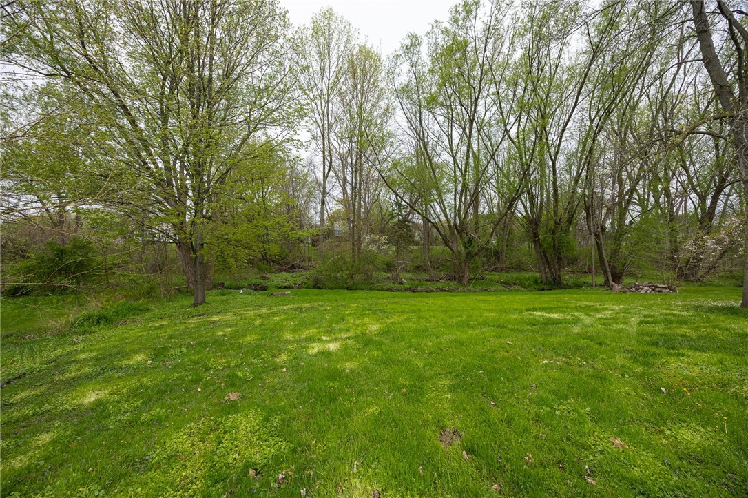 306 Applewood Drive