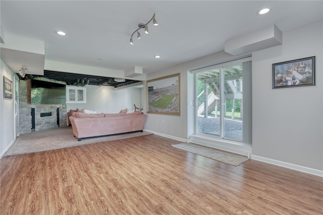 854 Esjay Drive